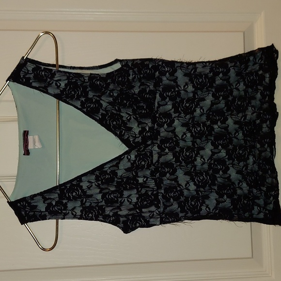 Von Mozart Black Blue Lace V-Neck Tank Medium - Picture 1 of 4